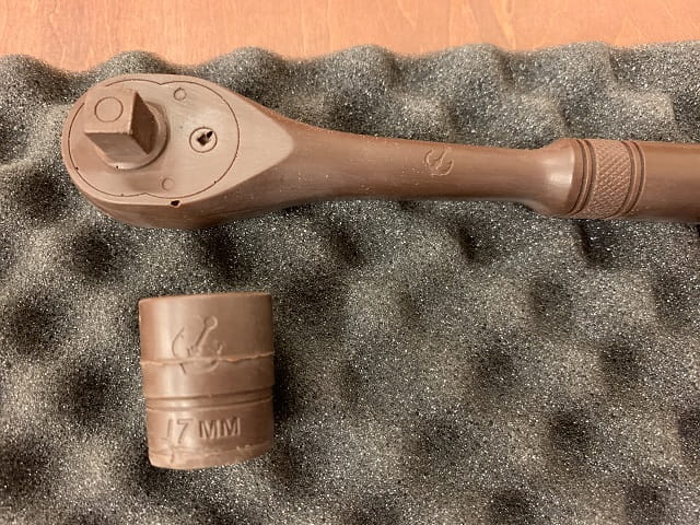 神戸フランツの工具セットチョコレート「ソケットレンチ」の造形が細かい