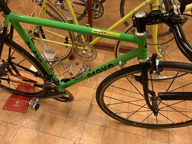 オーバーホール等の修理依頼スチールフレームロードバイクが次から次へ