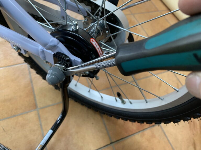 子供自転車「補助輪外し方」と「正しい両立スタンド取付方法」/ コスナサイクル