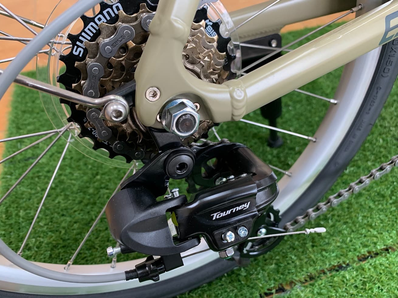おすすめ折り畳み自転車ESR「PURSUER LC」シマノ製変速機