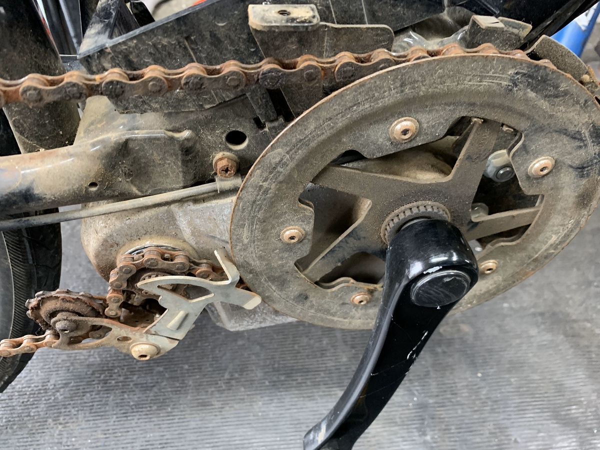 パナソニック電動アシスト自転車「ベロスター」のフロント大ギア部分